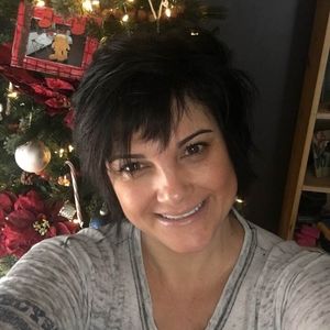 Meet your Posher, Carrie